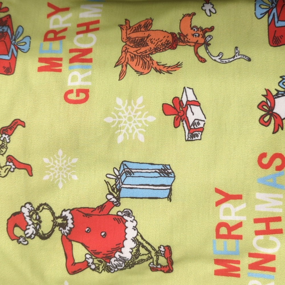 NWT Women's Grinch Pajamas
